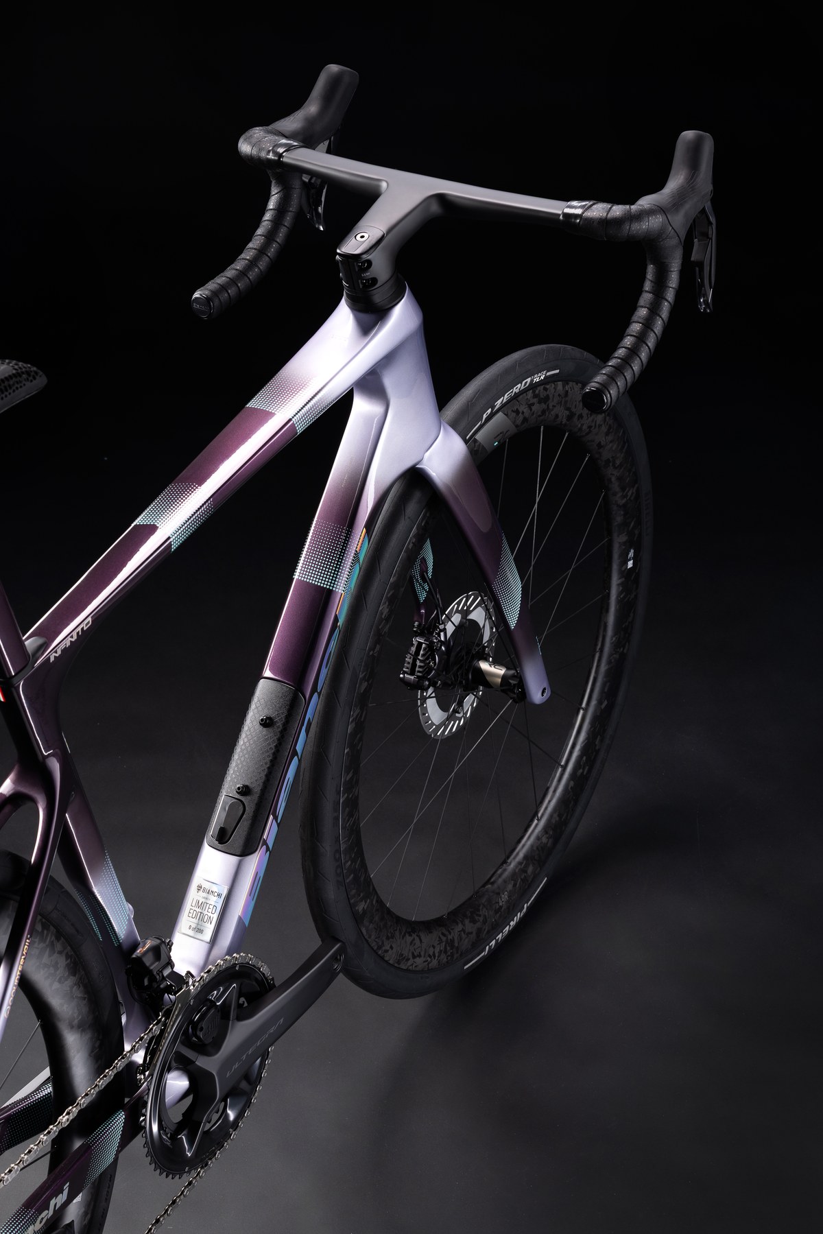 Bianchi Infinito Pro Launch Edition 2026 — Integrated carbon cockpit